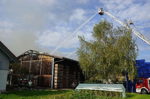 In einer Obstlagerhalle in Uhldingen-Mühlhofen hat es gebrannt. Foto: KFV Bodenseekreis