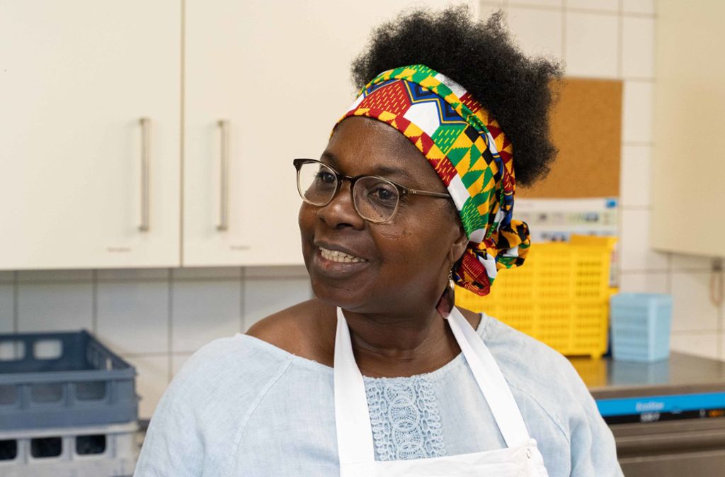 Akuna Kyeremeh hat den günstigen Mittagstisch für alte und bedürftige Menschen gegründet. Foto:  