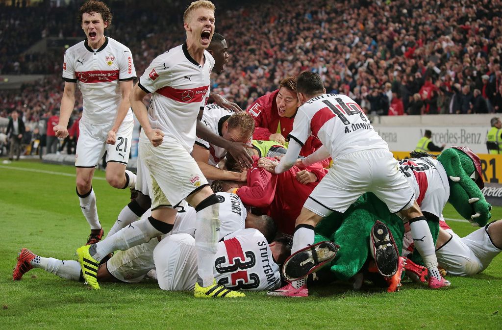 Jubel beim VfB: Die Schwaben bezwangen den 1. FC Köln mit 2:1.