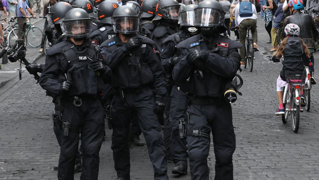 Polizeieinsatz beim G20-Gipfel: Die Polizei in der Kritik