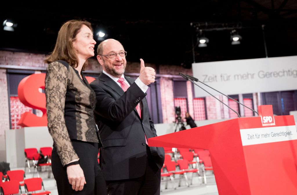 SPD-Generalsekretärin Katarina Barley, hier an der Seite von Kanzlerkandidat Martin Schulz, rügt den Teilzeitjob von Peter Altmaier in der CDU-Zentrale. Foto: dpa