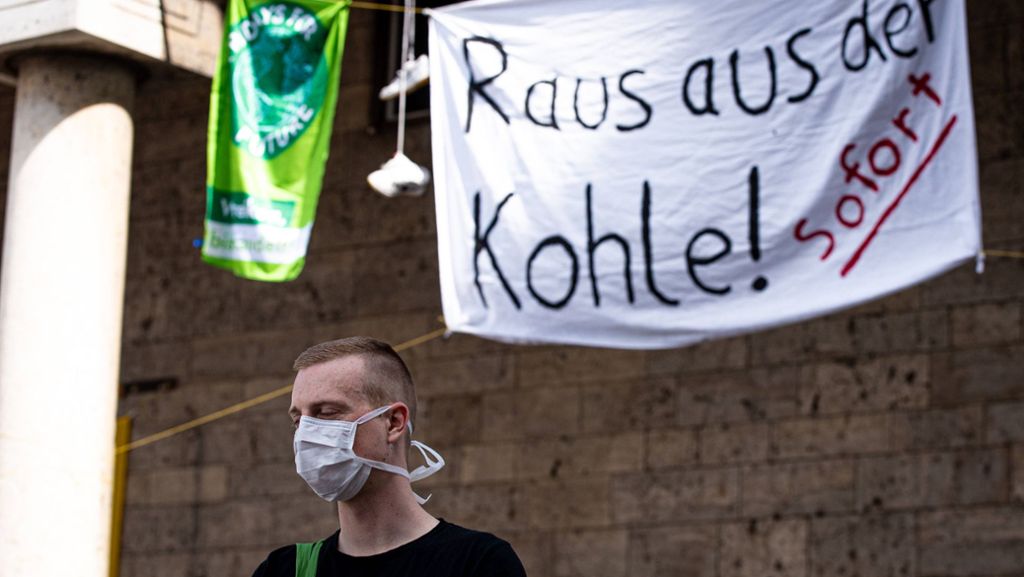  Nach langer Pause in Stuttgart ist die wieder zurück: die Klimaschutzbewegung Fridays for Future. Doch zum Neustart hat es gleich mehrere Anzeigen gegeben – nicht nur wegen Verstößen gegen die Corona-Verordnung. 