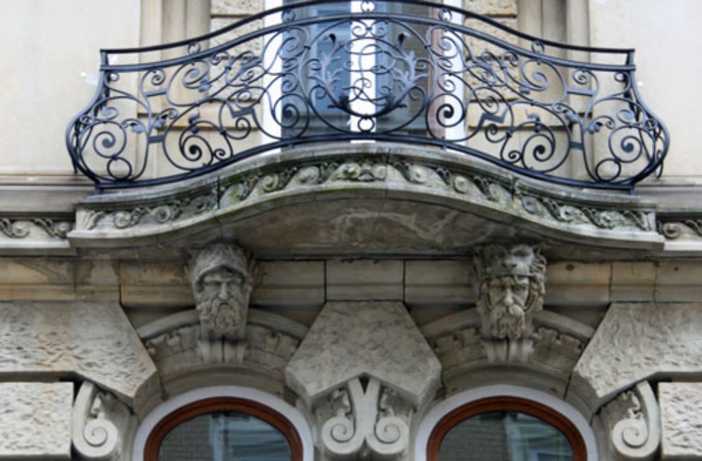 Auch die Balkone sind mit viel Liebe zum Detail gestaltet.