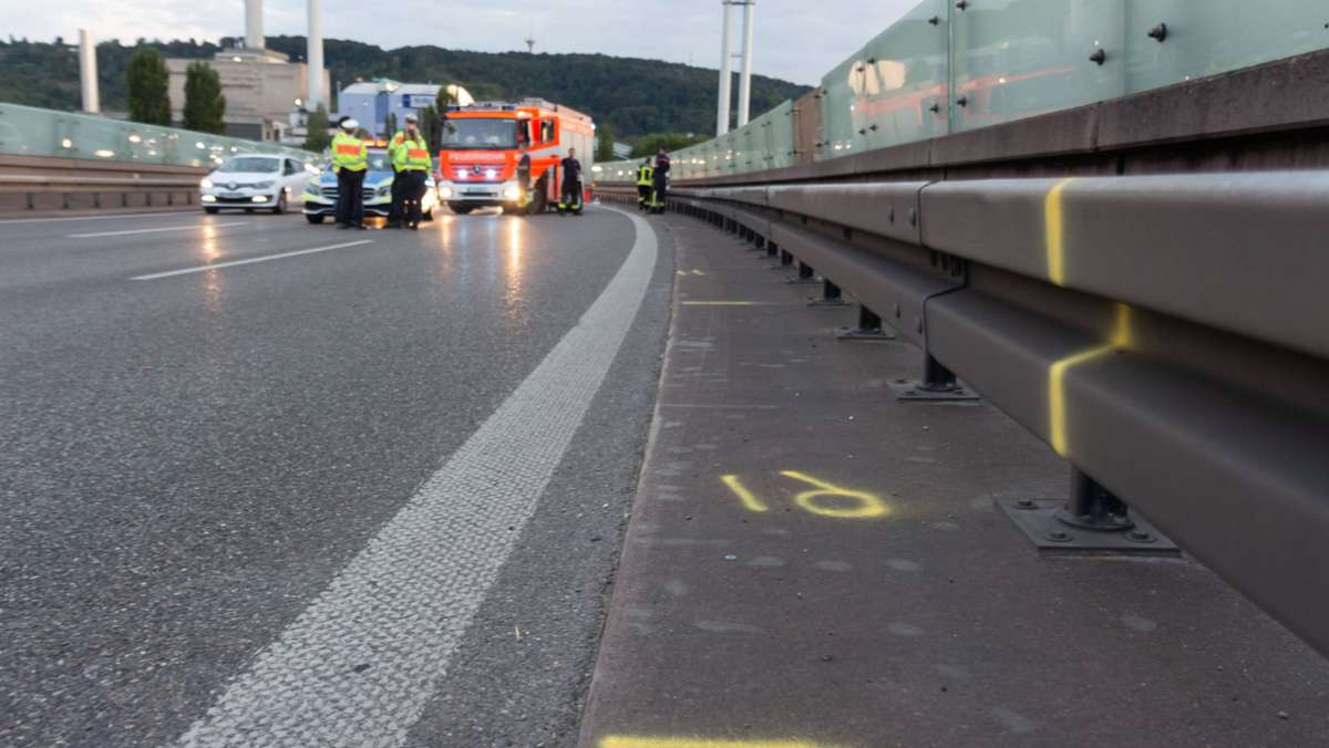 Stuttgart-Bad Cannstatt: 31-jähriger Motorradfahrer bei Unfall auf B14 schwer verletzt