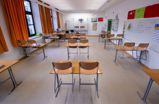Schulen bleiben nach den Osterferien mit Ausnahmen erst mal wieder geschlossen. Foto: dpa/Sven Hoppe