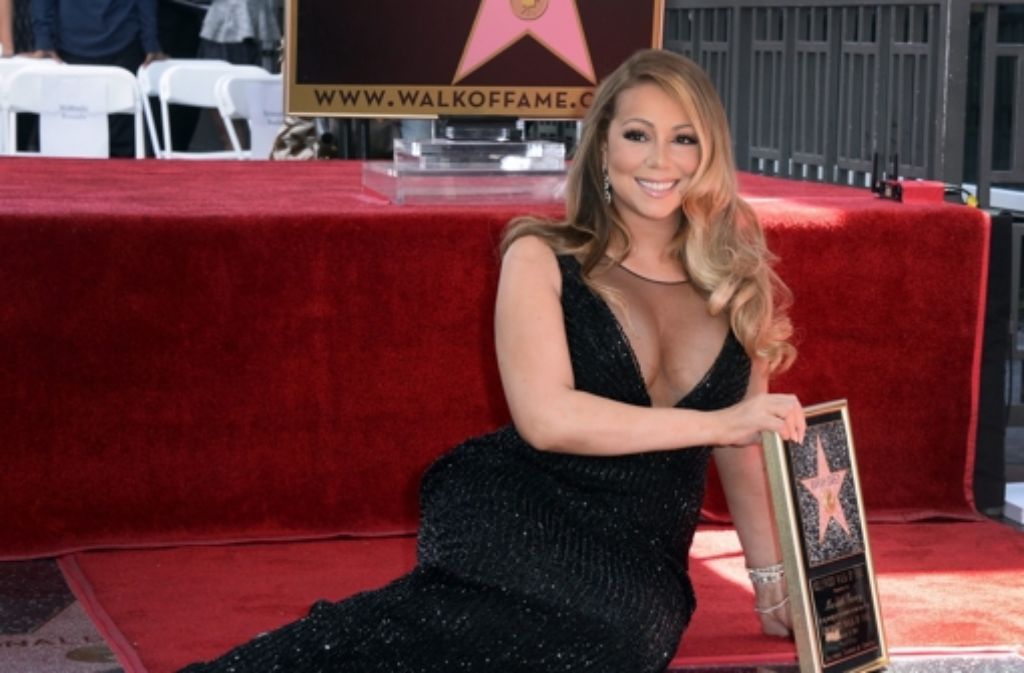Mariah Carey mit ihrem Stern.