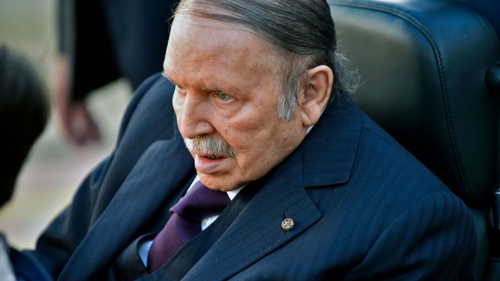 Nach Protesten in Algerien: Armeechef will Bouteflika für amtsunfähig erklären lassen