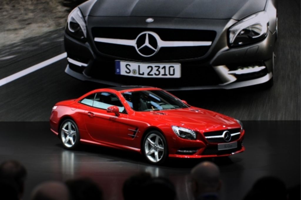 Mercedes-Benz hält mit dem neuen SL dagegen...