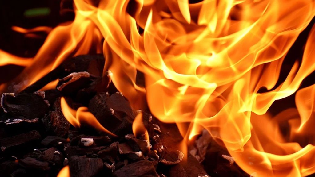 Feuerwehr Wimsheim: Nach dem Grillen bricht ein Feuer aus