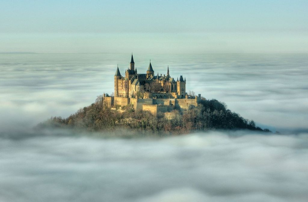 Ein Hauch von Preußens Glanz und Gloria in Schwaben: Die Burg Hohenzollern ist bis heute offiziell der gemeinsame Stammsitz für beide Linien des Fürstengeschlechts.
