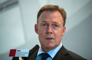 Bundestagsvizepräsident verurteilt Attacke auf Diaby-Büro