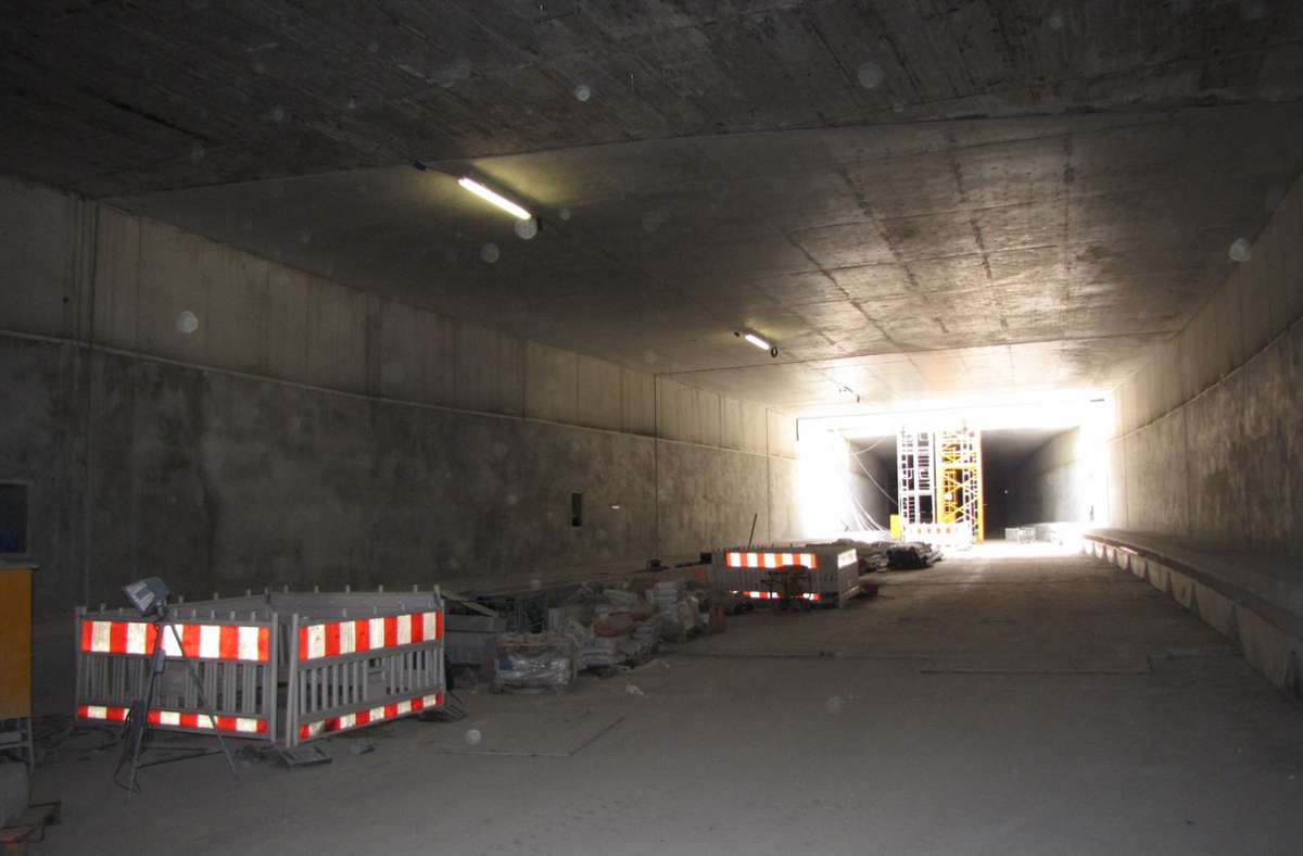 Licht am Ende des Tunnels.
