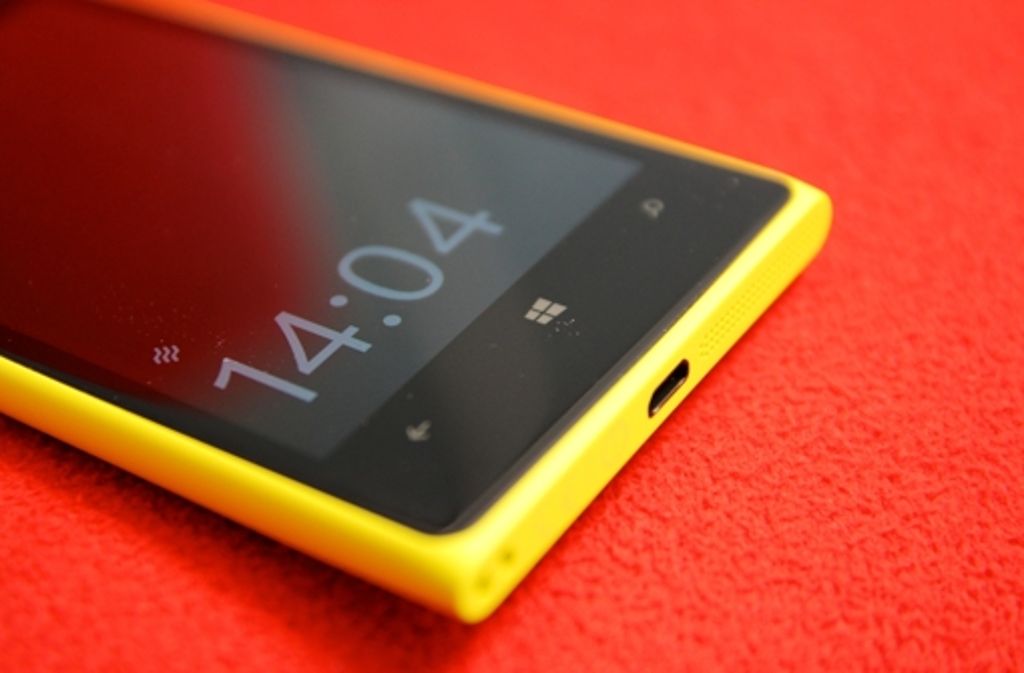 Das neue Nokia Lumia 1020 besitzt einen 41-Megapixel-Kamerasensor und wird zusammen mit dem Camera Grip zur Digitalkamera.