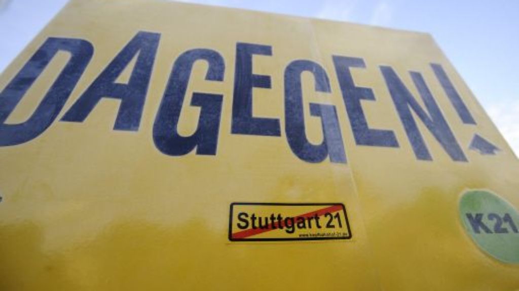 Stuttgart-Mitte: Fünf S21-Gegner springen in Baugrube