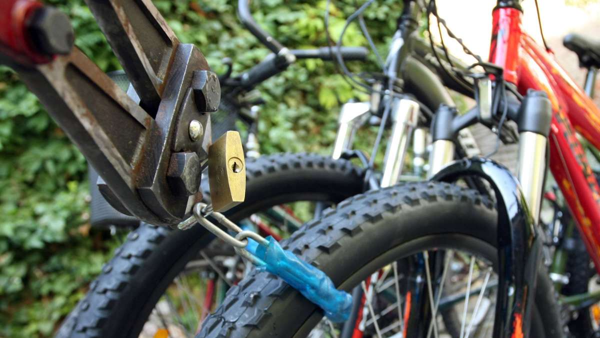 Diebstahl in Bad Cannstatt: Hochwertige Mountainbikes aus Fahrradschuppen gestohlen