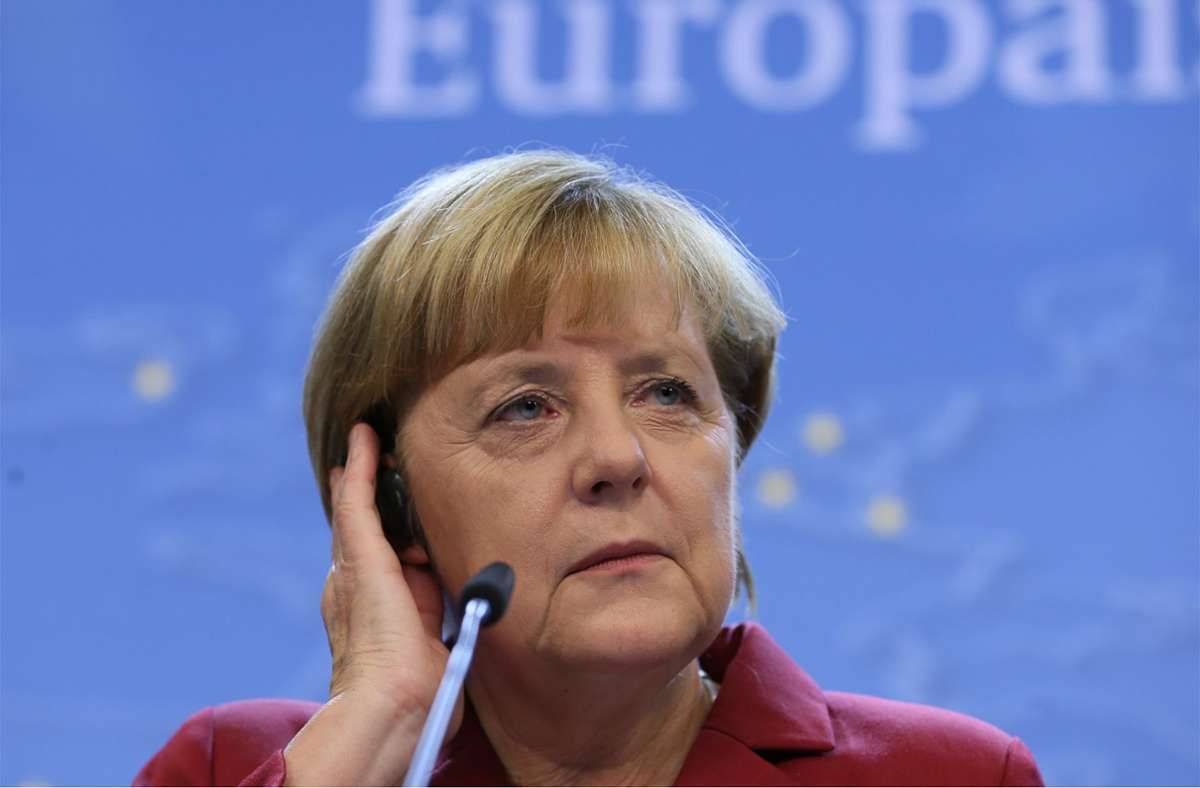 Oktober 2013: In Brüssel sprechen die europäischen Staats- und Regierungschefs über die Späh-Praktiken des US-Geheimdienstes NSA. Bei einer Pressekonferenz vor dem EU-Gipfel sagt Merkel dazu: „Ausspähen unter Freunden geht gar nicht.“