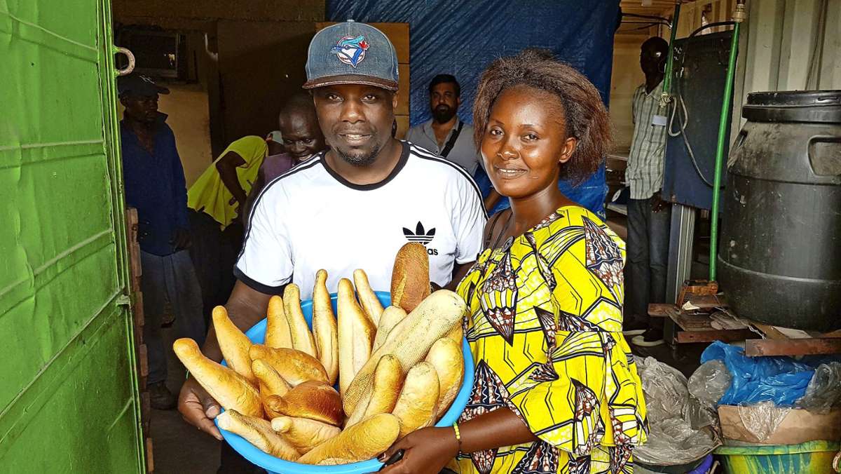  Simon Zimmermann aus Gerlingen engagiert sich für die Menschen im Kongo: Er baute eine Bäckerei in einem Container. Nun startet der 34-Jährige als Unternehmer durch, seitdem er auf die Idee kam, für die Backstuben Solarstrom zu nutzen. 