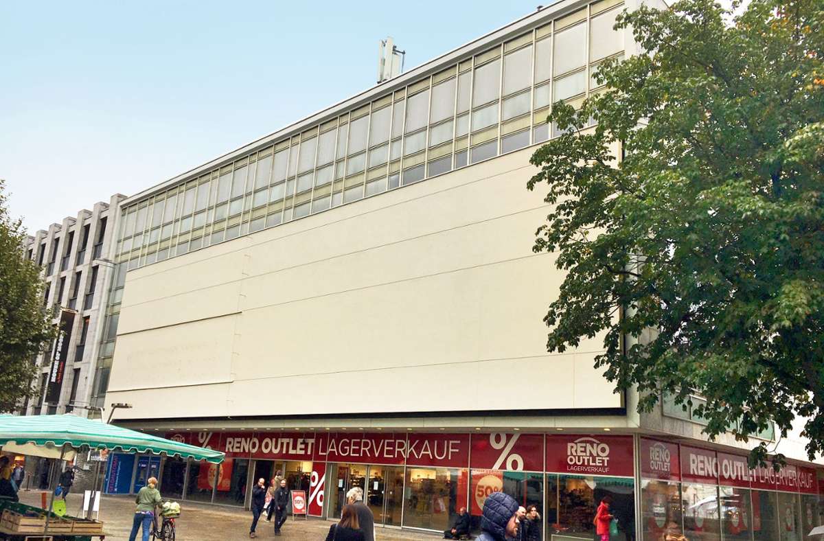 Das Gebäude der früheren Sportarena auf der Königstraße Foto: Konstantin Schwarz