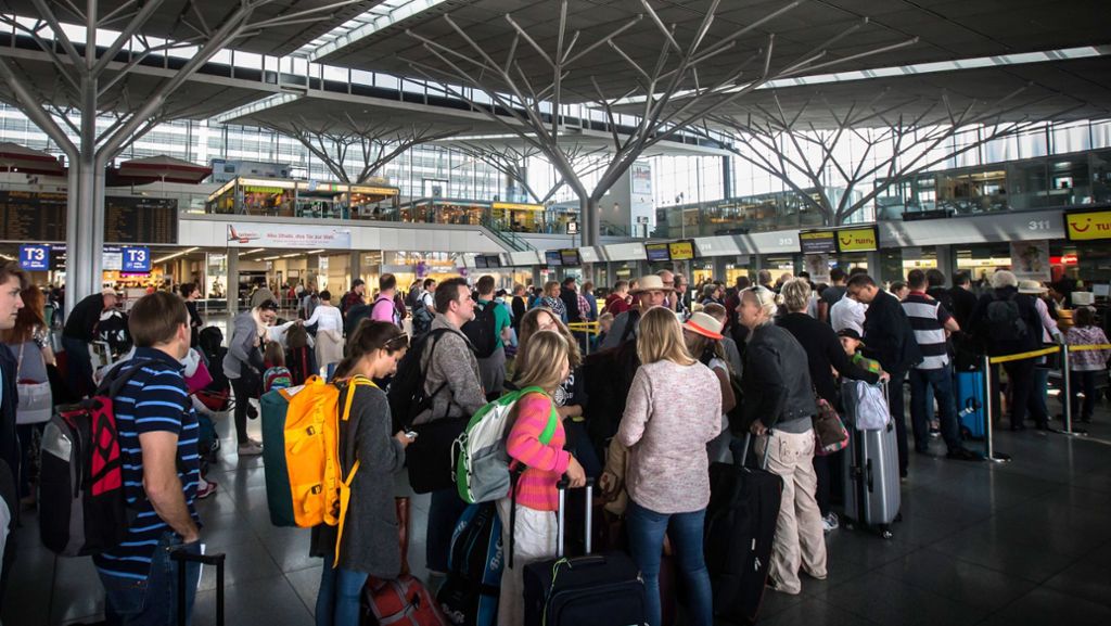 Flughafen Stuttgart: Flughafen rechnet mit Rekordansturm von Passagieren