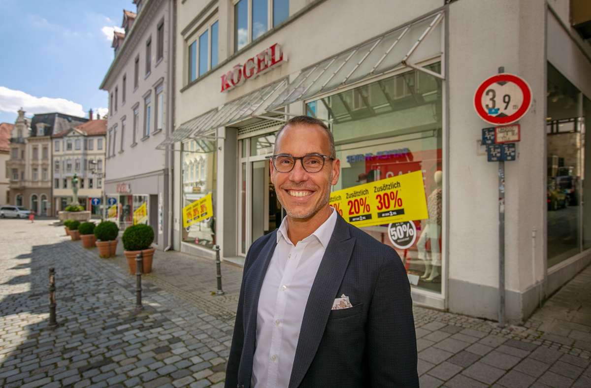 Alexander Kögel, Geschäftsmann und Vorsitzender der City-Initiative Esslingen, wehrt sich gegen die kommende Fußgängerzone in der Ritterstraße.