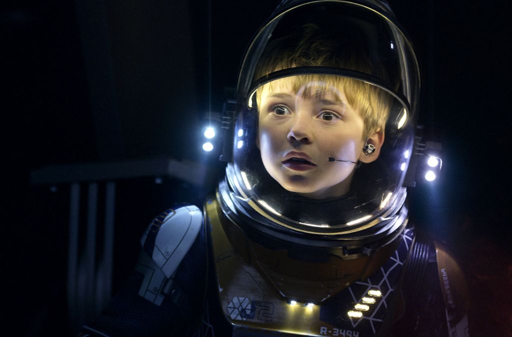 Mit dem Remake der Science-Fiction-Serie „Lost in Space“ will sich der Streamingdienst Netflix noch mehr als Familiensender etablieren – und beweist dabei, dass Scheitern nicht immer Kunst ist. Hier geht es zur Vorschau.