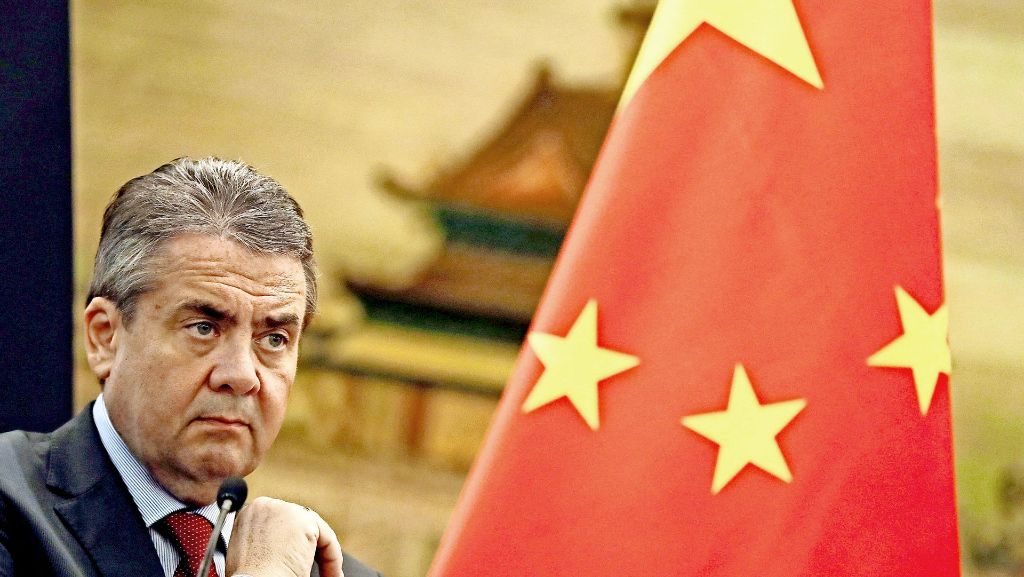 Außenminister besucht China: Gabriel sieht Einigung im Streit um E-Autos