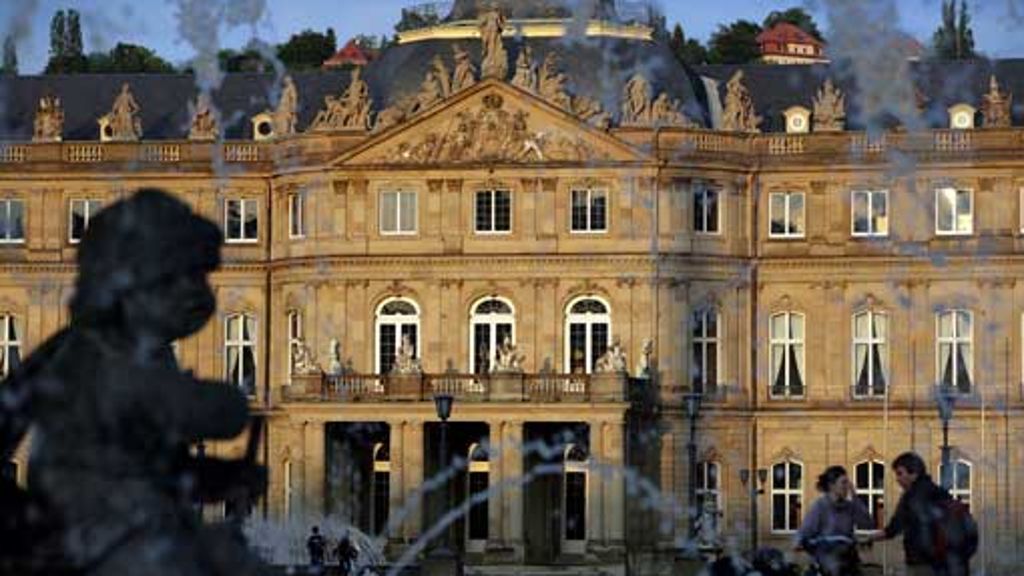 Neues Schloss: Kultusministerium zieht um
