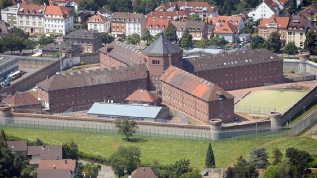 Gefängnis in Bruchsal: Gefangener   liegt tot in der  Zelle
