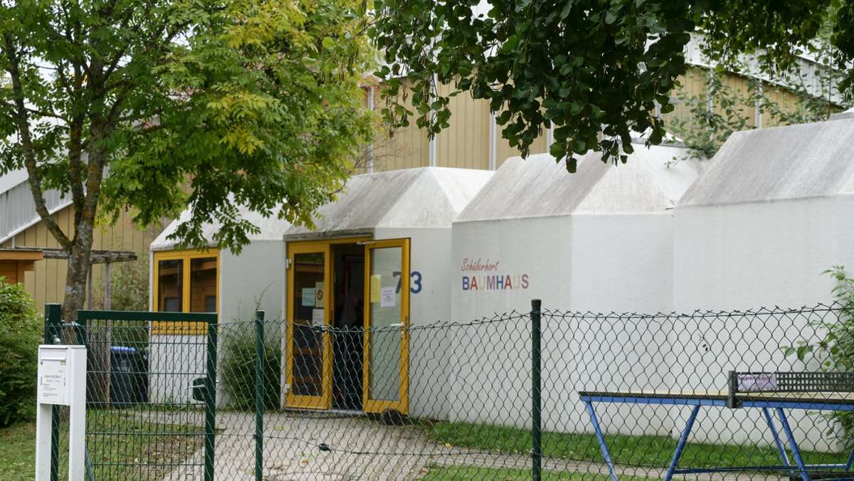 Grundschule in Warmbronn: Kinder müssen in eine marode Schule