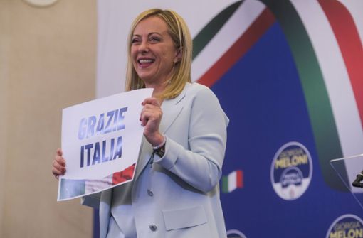 Strahlende Siegerin: Giorgia Meloni steuert Italien nach rechts. Foto: Imago/Antonio Balasco