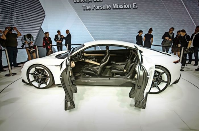 Porsche bei der IAA: Mit 600 PS ins Elektrozeitalter