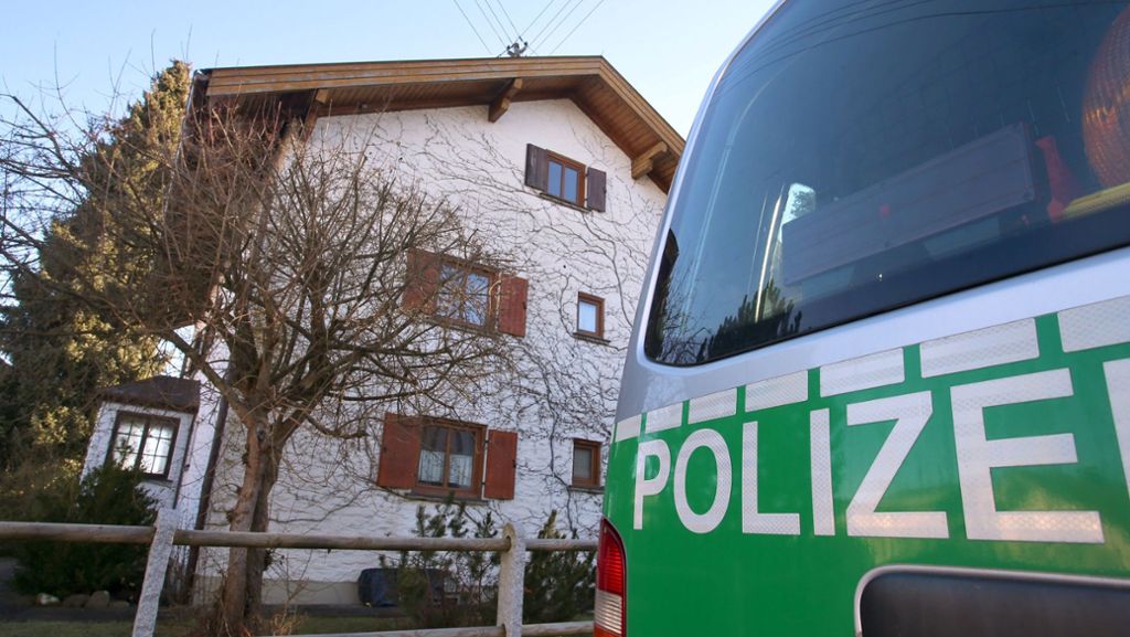 Landeskriminalamt ermittelt: Reichsbürger sollen eigene Krankenkasse gegründet haben