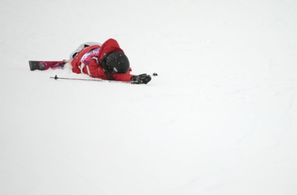 Die Kanadierin Yuki Tsubota stürzte im Slopestyle-Finale schwer und wurde in einer Vakuumtrage von der Piste gebracht.