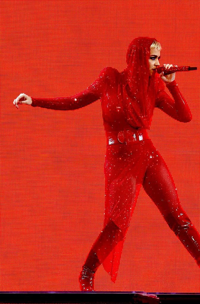 Bei ihrer Show spielte die Farbe Rot eine wichtige Rolle.