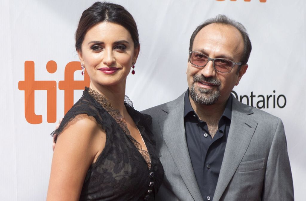 Die Schauspielerin Penelope Cruz und der Regiesseur Asghar Farhadi sind anlässlich der Premiere von „Everybody Knows“ nach Toronto gekommen.