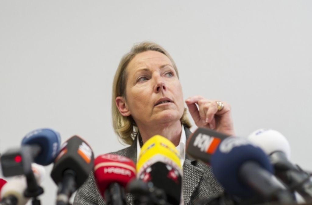 Die Richterin Margarete Nötzel muss sich kritischen Fragen stellen.