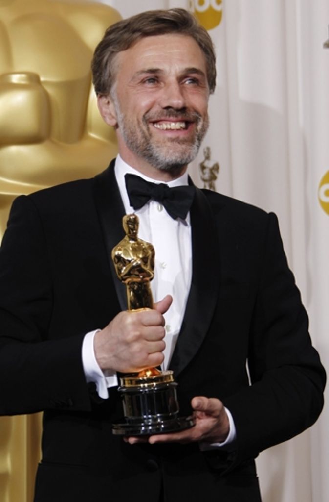 Für diese Rolle wurde er mit zahlreichen Auszeichnungen geehrt, unter anderem im Jahr 2010 mit einem Oscar für den besten Nebendarsteller.