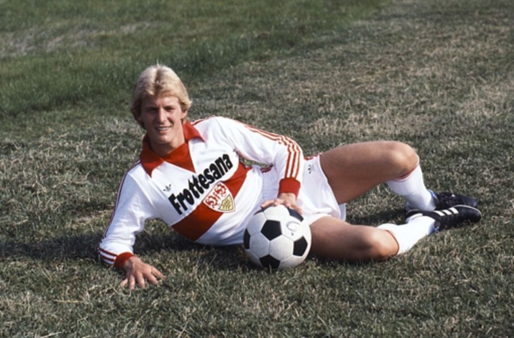 1978/79: Platz 2. Auf dem Bild in lässiger Vizemeister-Pose: Karlheinz Förster, auch bekannt unter dem Spitznamen „Treter mit dem Engelsgesicht“.
