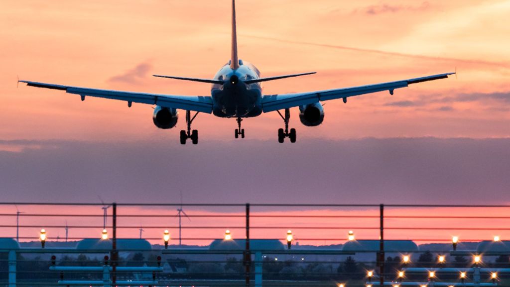 Easyjet-Flug nach Alicante: Flug verspätet  – Fluggast springt spontan als Pilot ein