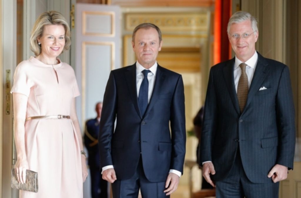 6. Januar 2015: in Brüssel empfangen Belgiens König Philippe und seine Frau Mathilde EU-Ratspräsident Donald Tusk (Mitte).