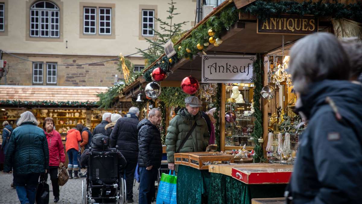 Weihnachtsmarkt Stuttgart: Dem Antikzelt wird hinterher getrauert