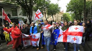 Georgien: EU-Spitzenvertreter fordern Zurückziehung des neuen Gesetzes